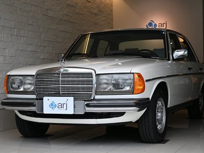 MERCEDES-BENZ MEDIUM-CLASS - 1