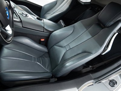 2018 BMW I8 — миниатюра 38