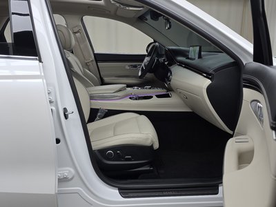 2021 Genesis GV70 — миниатюра 11