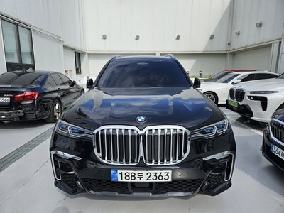 2021 BMW X7 照片 1