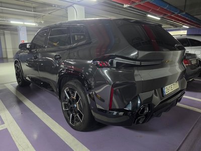 صورة 2 لـ 2023 BMW XM