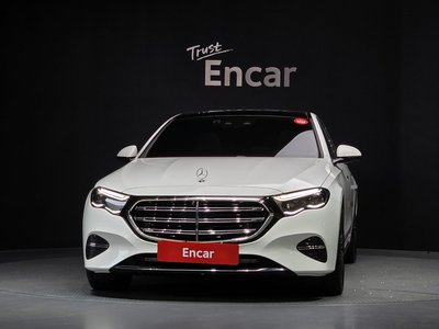 MERCEDES-BENZ E-CLASS - 2