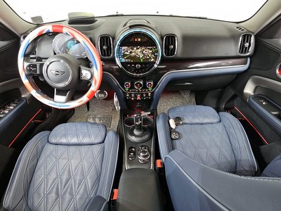 MINI COUNTRYMAN - 5