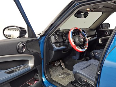 MINI COUNTRYMAN - 10