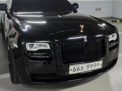 ROLLS-ROYCE GHOST - 3