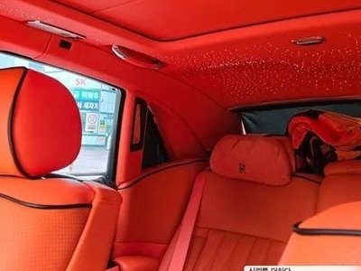 ROLLS-ROYCE GHOST - 7