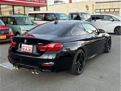 2018 BMW M4 thumbnail 18