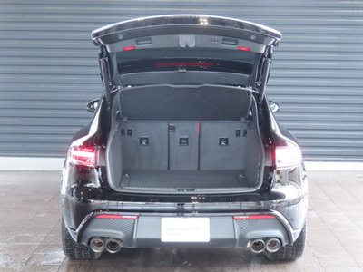 PORSCHE MACAN - 10