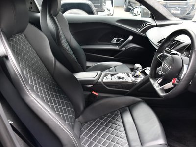 2022 AUDI R8 照片 7