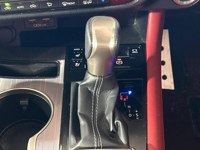 صورة مصغرة 24 لـ 2020 Lexus RX