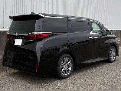 TOYOTA ALPHARD - 4