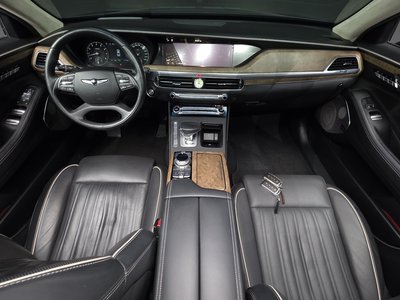 صورة 5 لـ 2020 Genesis G90