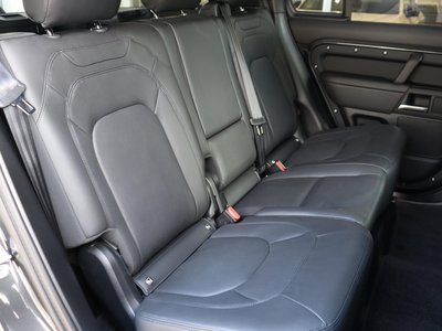 صورة مصغرة 34 لـ 2025 LAND Rover DEFENDER