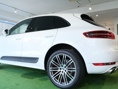 PORSCHE MACAN - 6