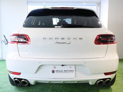 PORSCHE MACAN - 7