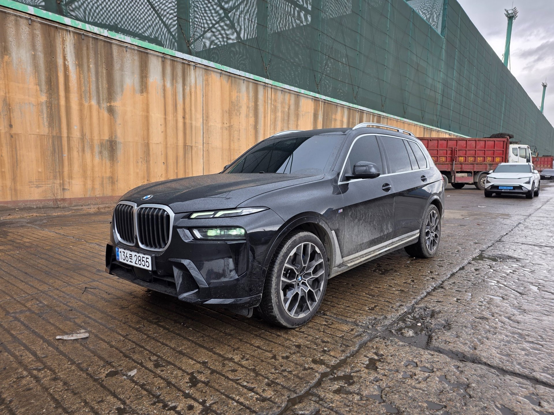 BMW X7 - View 1