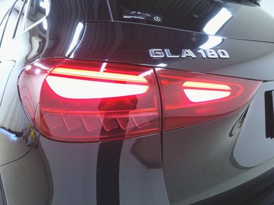 MERCEDES-BENZ GLA - 5