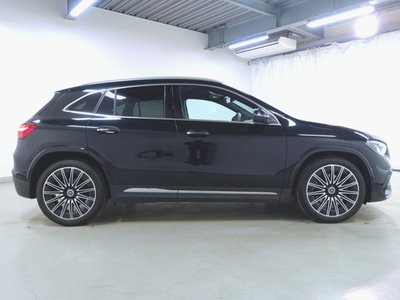 MERCEDES-BENZ GLA - 8