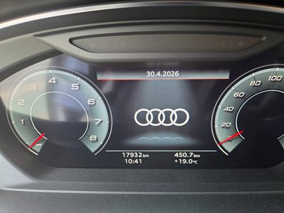 AUDI S8 - 6