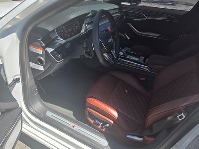 AUDI S8 - 5