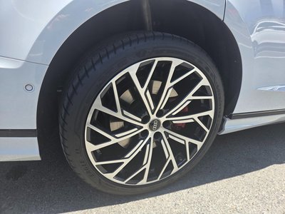 AUDI S8 - 10