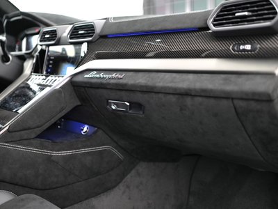 صورة مصغرة 34 لـ 2025 Lamborghini URUS