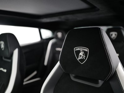 صورة مصغرة 11 لـ 2025 Lamborghini URUS
