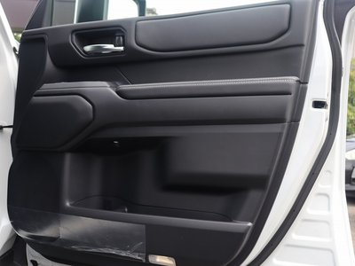 2025 Toyota LAND CRUISER 250 — миниатюра 18