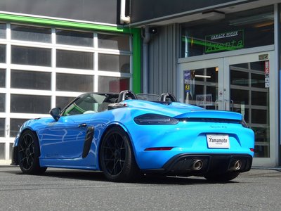 PORSCHE 718 SPYDER - 10