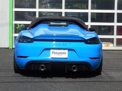 PORSCHE 718 SPYDER - 8