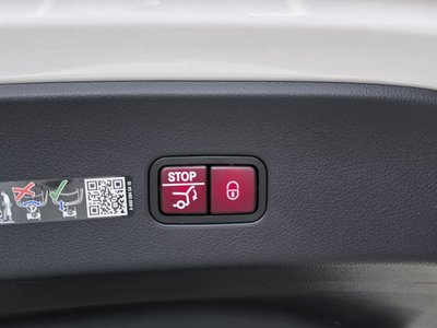 2024 Mercedes-BENZ GLC — миниатюра 28
