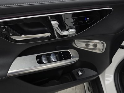 2024 Mercedes-BENZ GLC — миниатюра 30