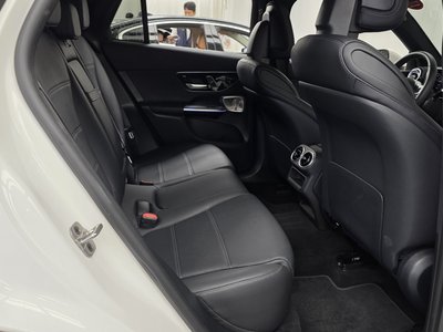 2024 Mercedes-BENZ GLC — миниатюра 17