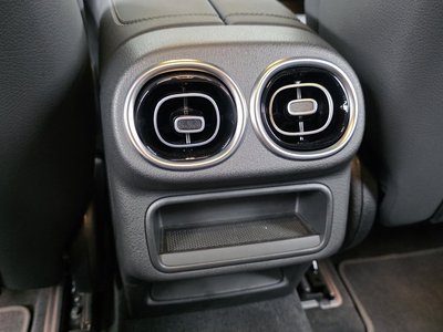2024 Mercedes-BENZ GLC — миниатюра 23