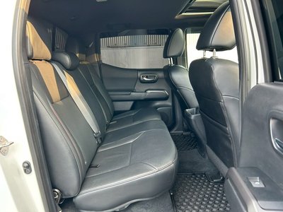 صورة 50 لـ 2019 Toyota TACOMA