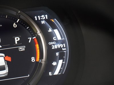 2022 Lexus IS photo 8