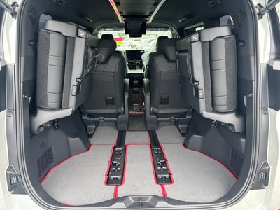 2025 TOYOTA ALPHARD 缩略图 32