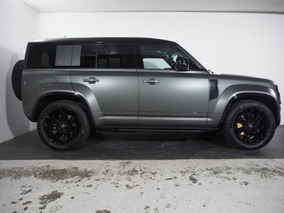 LAND ROVER DEFENDER - 3