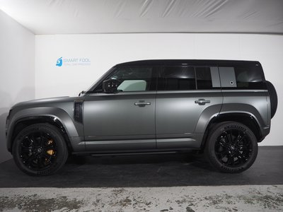 LAND ROVER DEFENDER - 6