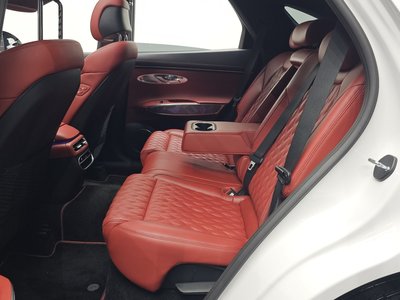 2022 Genesis GV70 — миниатюра 28