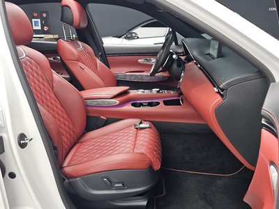 2022 Genesis GV70 — миниатюра 16