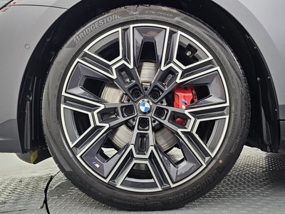 2025 BMW 5 SERIES photo 6