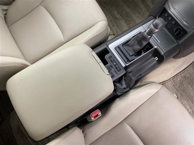 TOYOTA LAND CRUISER PRADO - 8