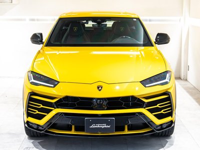 LAMBORGHINI URUS - 3