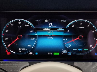 MERCEDES-BENZ E-CLASS - 8