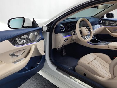 MERCEDES-BENZ E-CLASS - 10