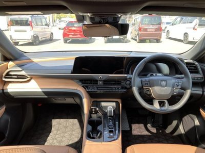 TOYOTA CROWN SPORT - 4