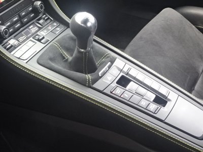 2020 Porsche 718 SPYDER 缩略图 35
