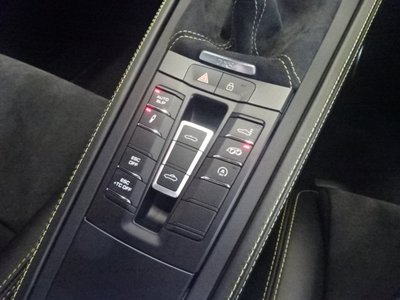 2020 Porsche 718 SPYDER 缩略图 17