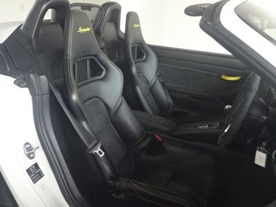2020 Porsche 718 SPYDER 缩略图 19